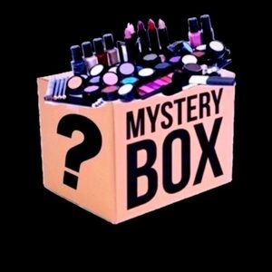6 for $28🔮Cosmetics Mystery Box🔮